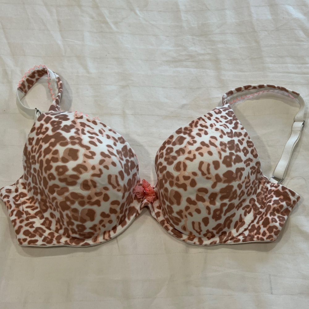 Victoria's Secret Lined Perfect Coverage Bra 32D